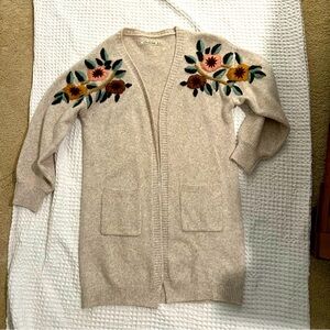 Cozy and ELEGANT long sweater. sz S